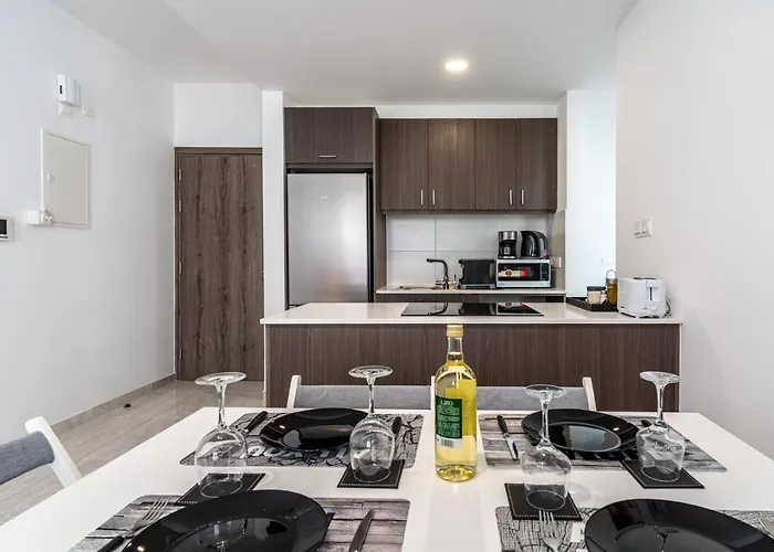 Lana 1-bedroom In 아파트 라르나카