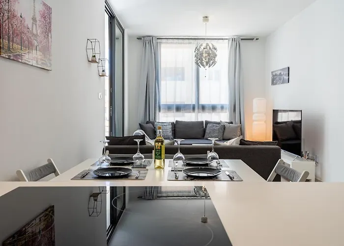 Lana 1-bedroom In * 라르나카