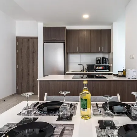 Lana 1-bedroom In Апартаменты Ларнака