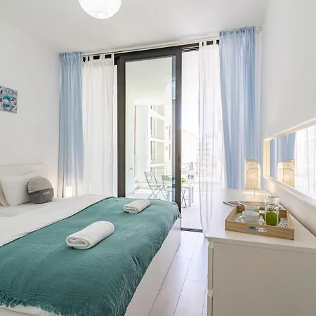Lana 1-bedroom In Apartment Larnaca